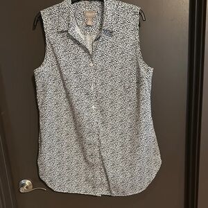 Chico's Black and White Animal Print Sleeveless Button Down Shirt